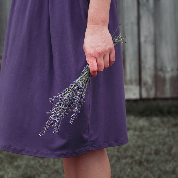 hand holding lavender bouquet